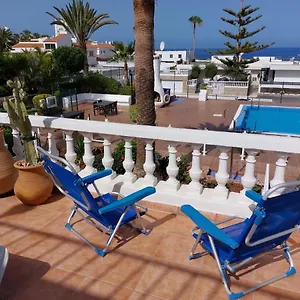 cosy-and-beautiful-apartment-with-heated-pool-in-the.tenerifehoteles.net/